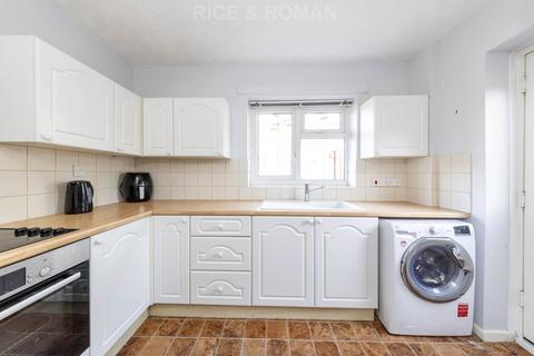 undefined, Henbit Close, Tadworth KT20
