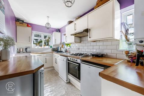 3 bedroom maisonette for sale, Studland Road, London, W7