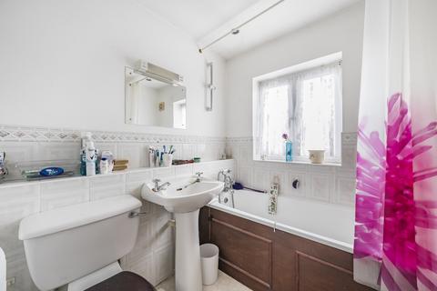 27 Mint Road, Wallington, SM6 0TY