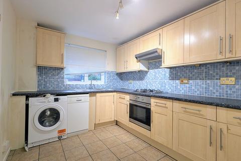 3 bedroom property to rent, Hainault Avenue, Milton Keynes MK14