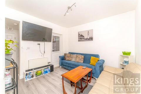 3 bedroom terraced house for sale, Warwick Road, Edmonton, N18