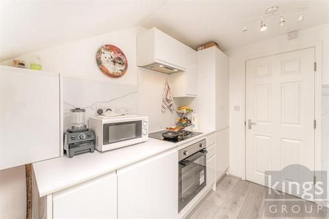 3 bedroom terraced house for sale, Warwick Road, Edmonton, N18