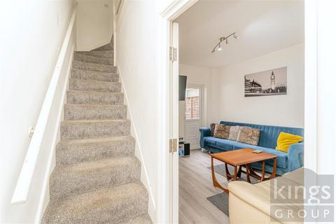 3 bedroom terraced house for sale, Warwick Road, Edmonton, N18