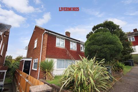 3 bedroom semi-detached house to rent, Riverview Road, Greenhithe