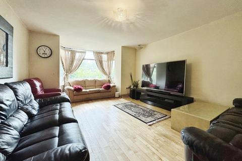 6 The Polygon, Salford, M7 2HS