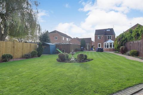 5 bedroom detached house for sale, The Willows, Hessle