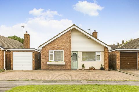 3 bedroom detached bungalow for sale, Hawthorn Crescent, Grove, OX12