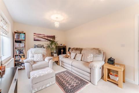 3 bedroom end of terrace house for sale, Ironwood Avenue, Kettering NN14