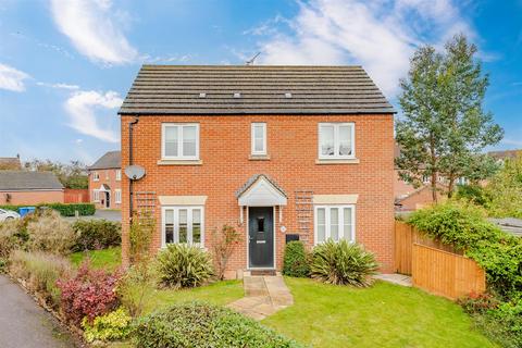 3 bedroom end of terrace house for sale, Ironwood Avenue, Desborough NN14