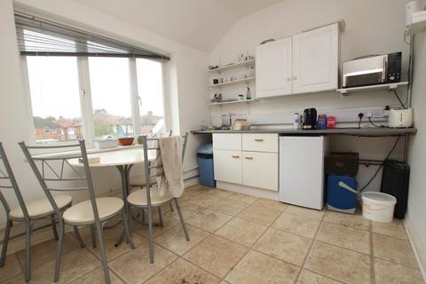 2 bedroom house for sale, Churchdale Road, Eastbourne, BN22 8PS