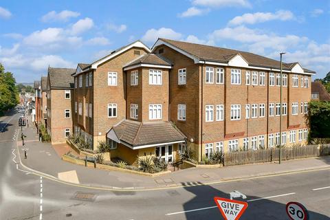 1 bedroom ground floor flat for sale, Bell Street, Reigate, Surrey