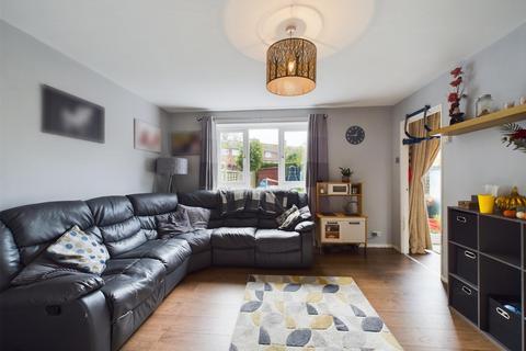 3 bedroom terraced house for sale, Spring Plat, Crawley RH10