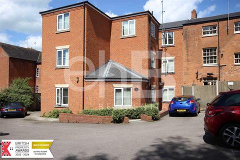 1 bedroom apartment to rent, White Lion House, Warwick