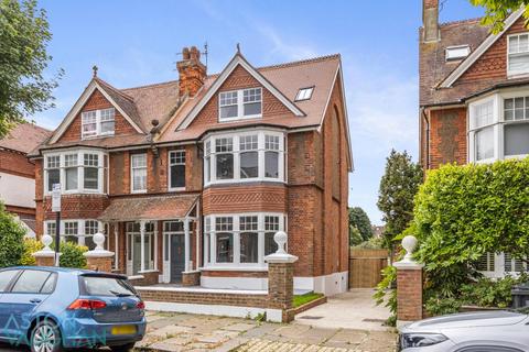 5 bedroom semi-detached house to rent, Pembroke Crescent, Hove BN3