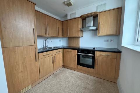 2 bedroom flat to rent, Central Parade, Herne Bay CT6