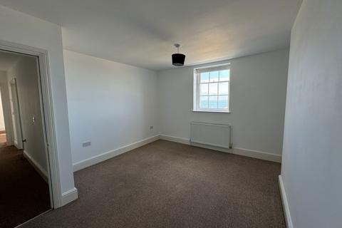 2 bedroom flat to rent, Central Parade, Herne Bay CT6