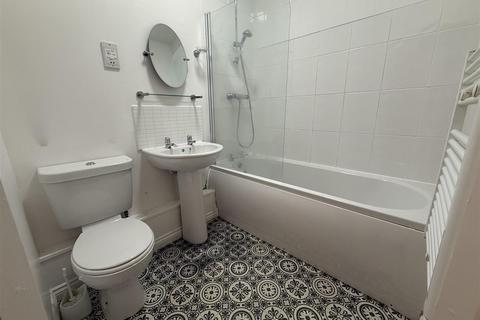 1 bedroom flat for sale, Cunningham Court, Sedgefield, Stockton-On-Tees