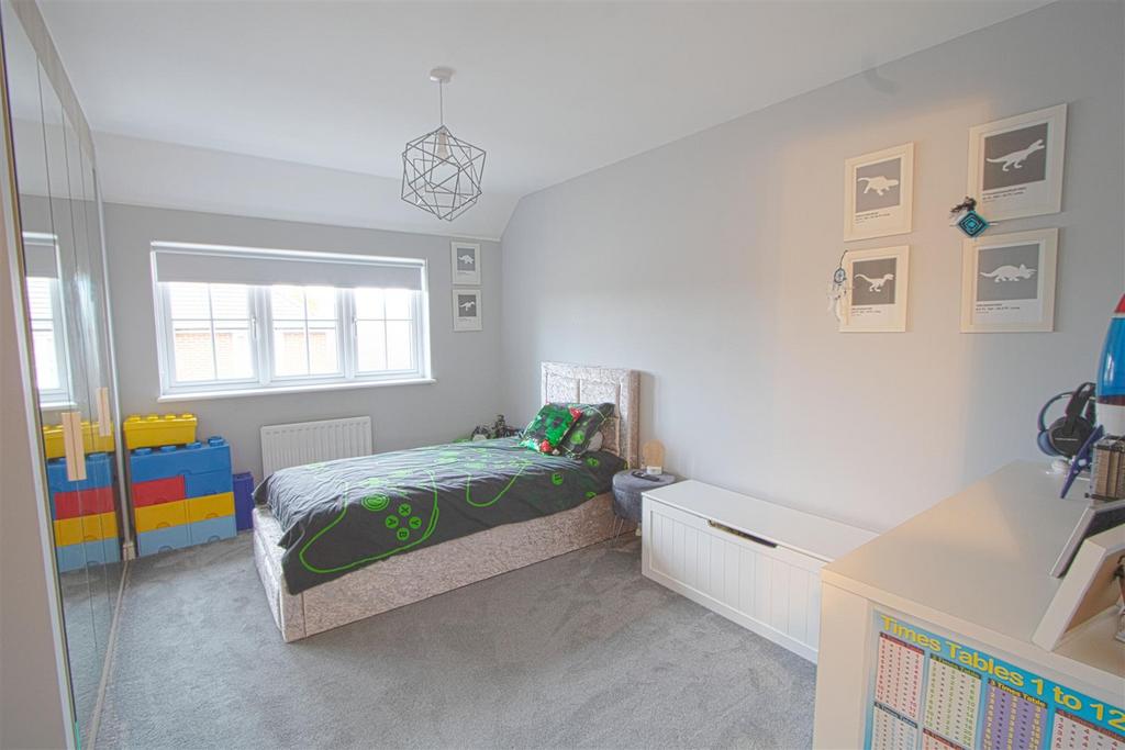BEDROOM 2.jpg