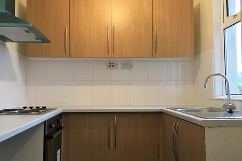 2 bedroom flat to rent, Raleigh Close, Sidmouth