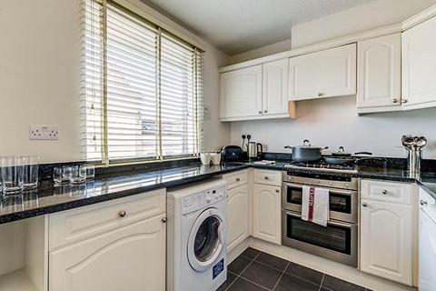 2 bedroom apartment to rent, Fulham Road, South Kensington, SW3