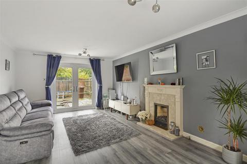 4 bedroom detached house for sale, Caysers Croft, East Peckham, Tonbridge