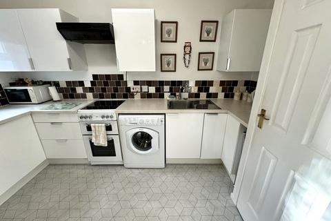 1 bedroom flat for sale, Cotswold Grove, Willenhall