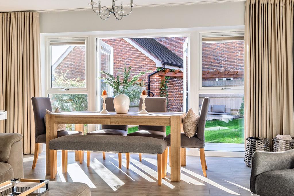 Sitting / Dining Room