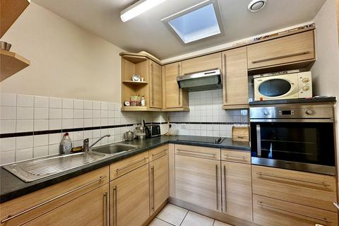 2 bedroom apartment for sale, Avenue Road, Lymington, Hampshire, SO41