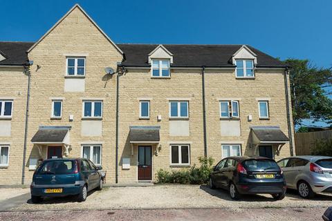 3 bedroom house to rent, Moorland Road, Witney, Oxfordshire, OX28