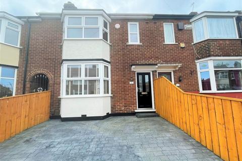 3 bedroom terraced house to rent, Ashford Avenue, Middlesbrough