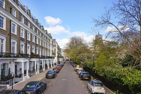 2 bedroom flat to rent, Thurloe Square, South Kensington, London, SW7