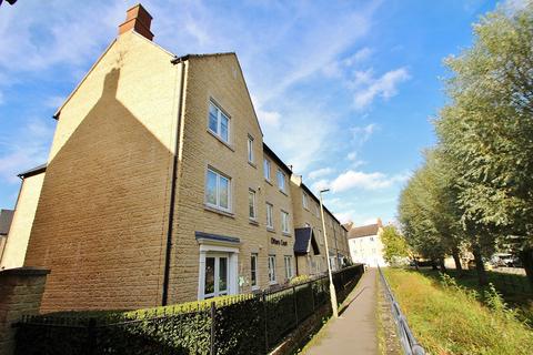 1 bedroom flat for sale, Otters Court, Witney, OX28