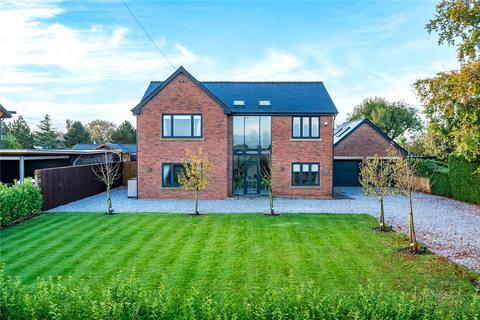 4 bedroom detached house for sale, Station Road, Preston PR4