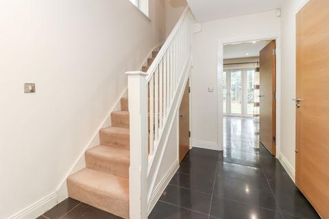 4 bedroom townhouse for sale, Colnhurst Road, Watford, WD17