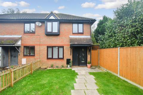 3 bedroom end of terrace house for sale, Bramley Walk, Langshott, Horley, Surrey