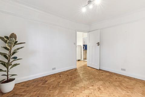 2 bedroom flat to rent, Rosemary Gardens, East Sheen, London