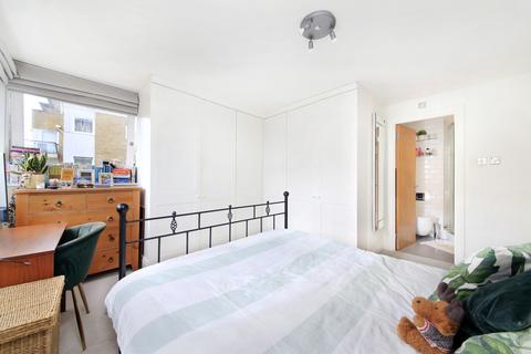 2 bedroom flat for sale, Dolphin House, Smugglers Way, London