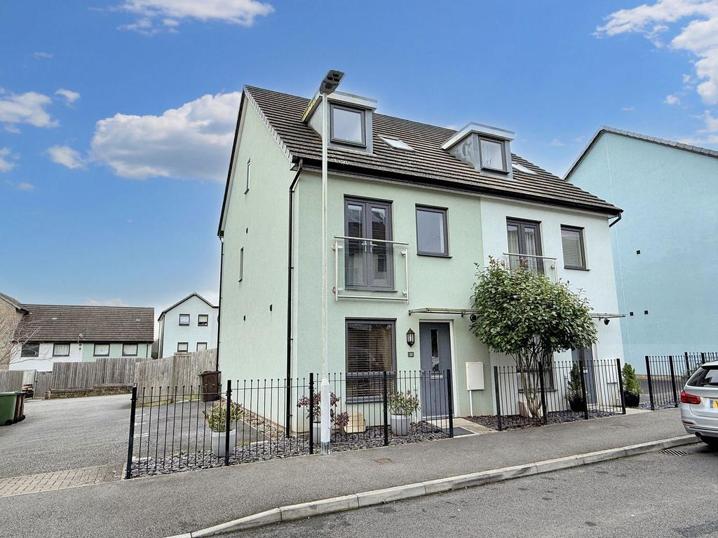 Causeway View, Plymouth PL9 3 bed semi-detached house - £315,000
