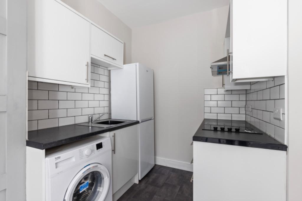 Apartment in Edinburgh - View 4
