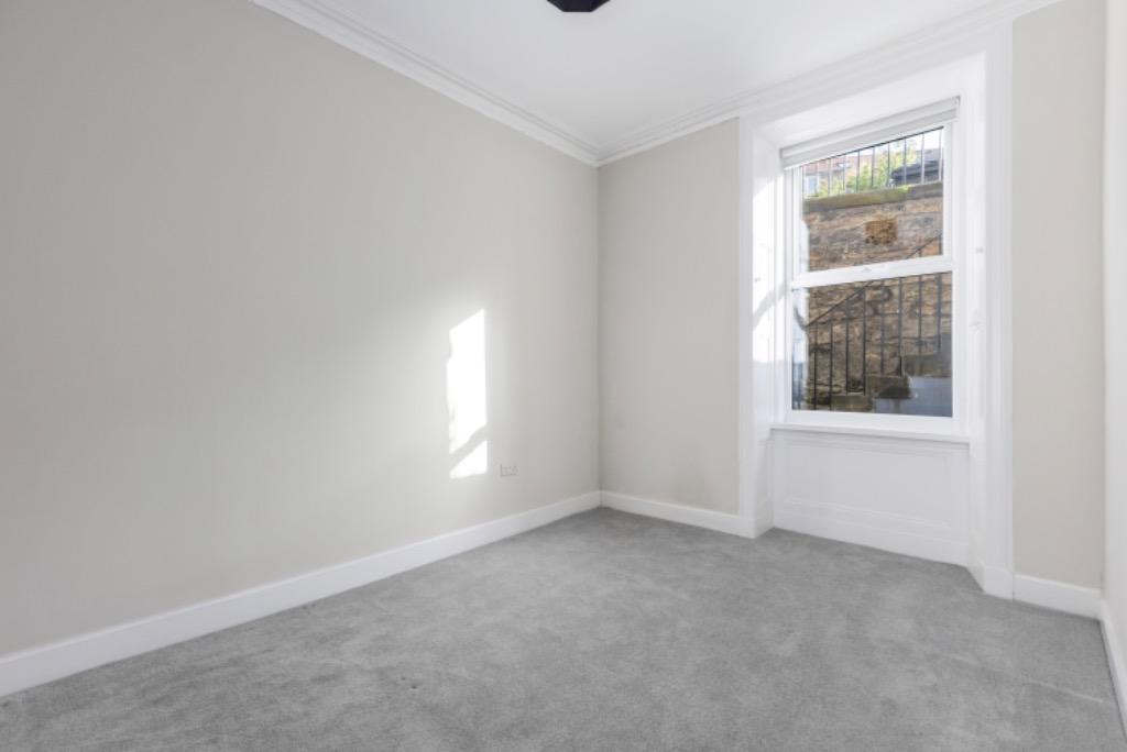 Apartment in Edinburgh - View 5