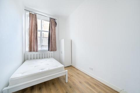 3 bedroom apartment to rent, Cambridge Road London NW6