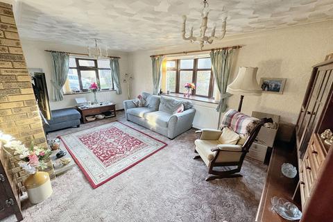 1 Bell Gardens, Soham, Ely, CB7 5XB