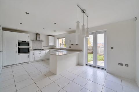 4 bedroom detached house for sale, Weaver Crescent, Tiverton, EX16