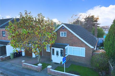 2 bedroom bungalow for sale, Greenfield Road, Newport Pagnell, Buckinghamshire