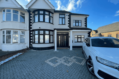 6 bedroom semi-detached house to rent, Upney Lane, Barking, IG11