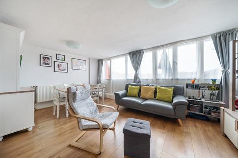 2 bedroom apartment for sale, Distillery Walk, Brentford