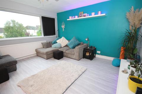 Flat 5, Whitland House Bishops Close, Whitchurch, Cardiff, CF14 1PL