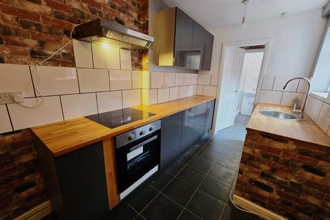 2 bedroom terraced house to rent, Granville Grove, Sculcoates Lane, Hull, Yorkshire, HU5