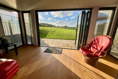 5 bedroom barn conversion for sale, Combs Lane, Stowmarket IP14