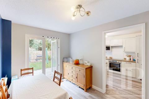 38 Ambleside Close, Ifield, Crawley, RH11 0SW